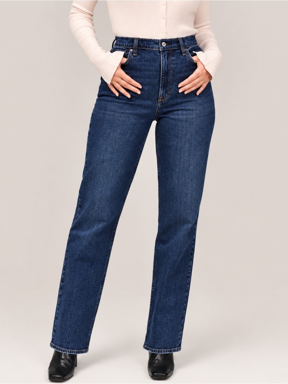 Abercrombie & Fitch Curve Love Ultra High Rise 90s Straight Jeans